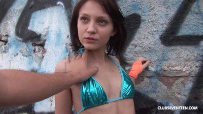 Teen slut fucked in public on girlfriendsporn.one