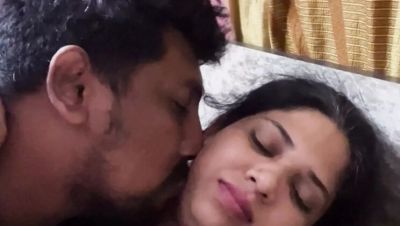 Mumbai College Virgin Girl First Time Sex - Desi Amateur Fucked Hard - India on girlfriendsporn.one